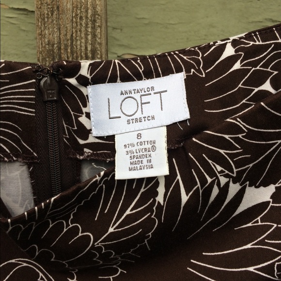 ✨3/$15✨ Anne Taylor Loft Spring Skirt - Picture 3 of 3